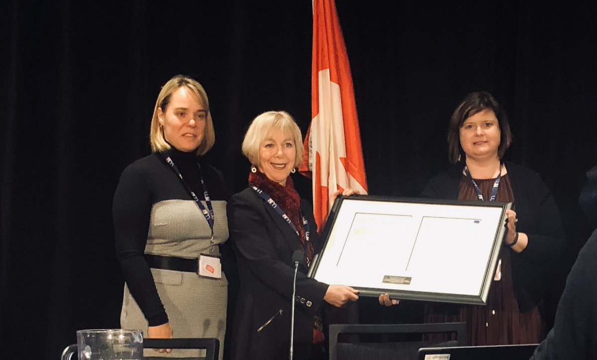 StemCellNetwork's tweet photo. Dr. Freda Miller, accepting the 2019 Till &amp; McCulloch Award for a new discovery in tissue repair &amp; regeneration. “My career has grown alongside with SCN &amp; I consider this community my tribe, making it special to receive this award.” Congratulations Freda!!@SickKidsNews https://t.co/0fZ5WJx92P