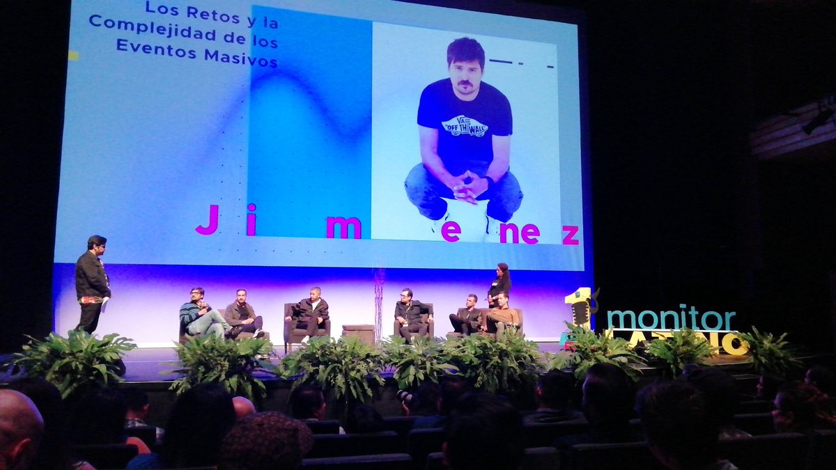BrodyLocutor's tweet photo. Los retos y complejidades de los eventos masivos.
@MonitorLatinoMx #Summit @jessiecervantes #FabioAcosta #DiegoJimenez #HansSchafer #RichardLom #JorgeJuarez #ChrisDen https://t.co/hcE5Q9mpl5