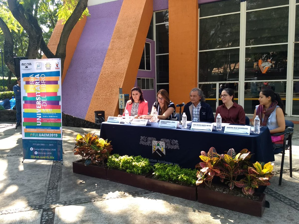 prensauaem's tweet photo. Esta mañana, conferencia de prensa para dar a conocer la realización de la Feria Universitaria del Libro #UAEM el 12 y 13 de noviembre #FULUAEM2019 @uaemorelos https://t.co/BFtUgDJ1DK