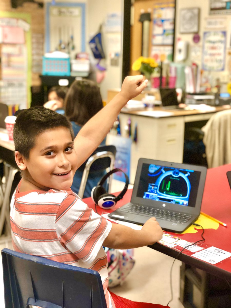 MsRowe6's tweet photo. ❤️❤️❤️So many #redcapemoments this morning. I am SO proud of this group of students. They work so hard on I-Station each week and it’s paying off! #greenbarsongreenbars @Istationed #istationed #redcapmoment #IStation #wewantcapes #hardworkpaysoff https://t.co/XpclJXxZG4