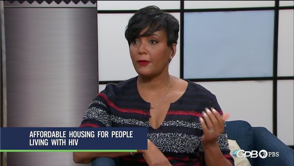 gpbnews's tweet photo. "This is a significant blow to the city," @KeishaBottoms tells @rickeybevington about a decision by the federal government to slash funding to affordable housing for people with HIV/AIDS. #QuestionsForKeisha
#gapol
MORE: https://t.co/roiZxJZUn0 https://t.co/O8bJ5ULxBq