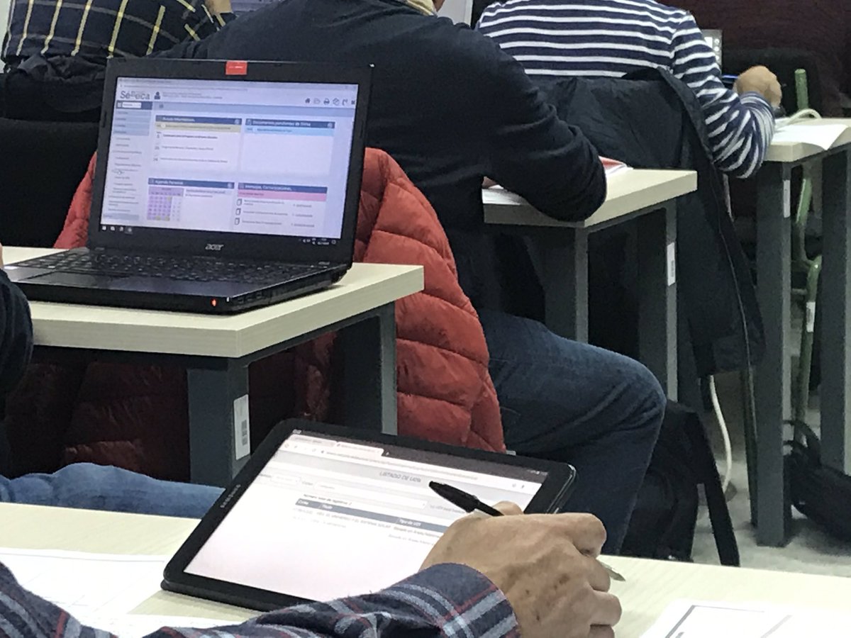 cepbaza's tweet photo. Programación, planificación y evaluación en @senecaeducacion hoy, #iseneca y diseño de #UDI #PRODIG @cepbaza @EducaAndInnova @FormacProfAnd https://t.co/KPmWdUS56t