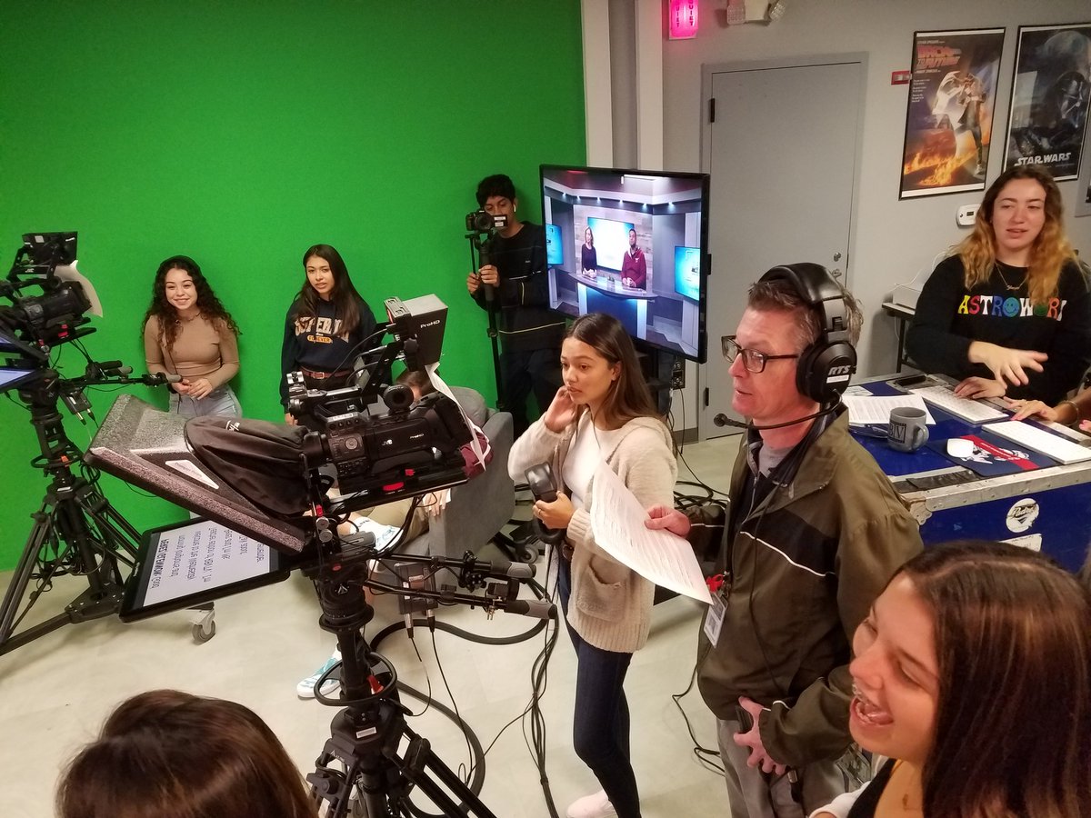 RBVHighSchool's tweet photo. Teacher Takeover of RBVTV is in production mode!
Hook 'em!
#respecttheranch #ranchoIMPACT #rbvhs https://t.co/zphn2ZUhCJ