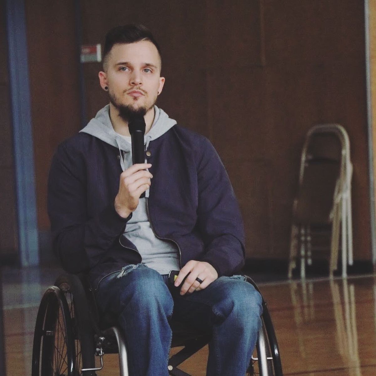 10and90's tweet photo. Had the great opportunity last week to speak at @SpanawayMS. After I spoke, there was a group of 25-30 students waiting to speak with me and share their own personal story. It’s so amazing to see these young minds willing to be so open and vulnerable with me. Thank you! #10and90 https://t.co/UyD0iYklDc