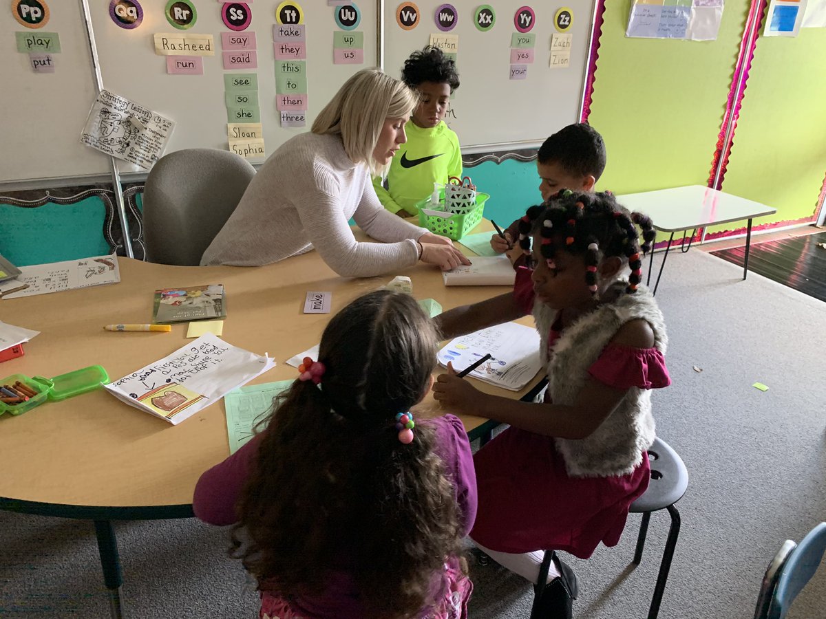 sglasser3's tweet photo. These first graders and the love and diversity they bring to my world every day warm my heart! @ShalynFortuna @HamiltonHawks82 @troyschools https://t.co/JCu5fT5kpE