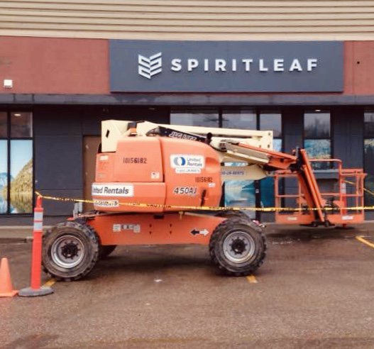 Opening Soon in Peter Pond Mall ✌️
.
#Spiritleaf #cannabis  #knowledgeable #trusted #recreationalcannabis #community #EnjoyResponsibly #sign #business #ymm #fortmcmurray #peterpond #alberta