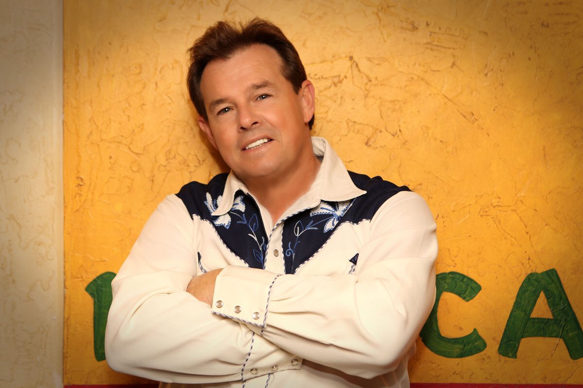 BanitaCrkHall's tweet photo. SAMMY KERSHAW takes over Banita on 11/16‼️

RETWEET &amp; TAG the friend you would bring for a chance to win TWO FREE TICKETS‼️‼️ https://t.co/1LOd6KiSgw