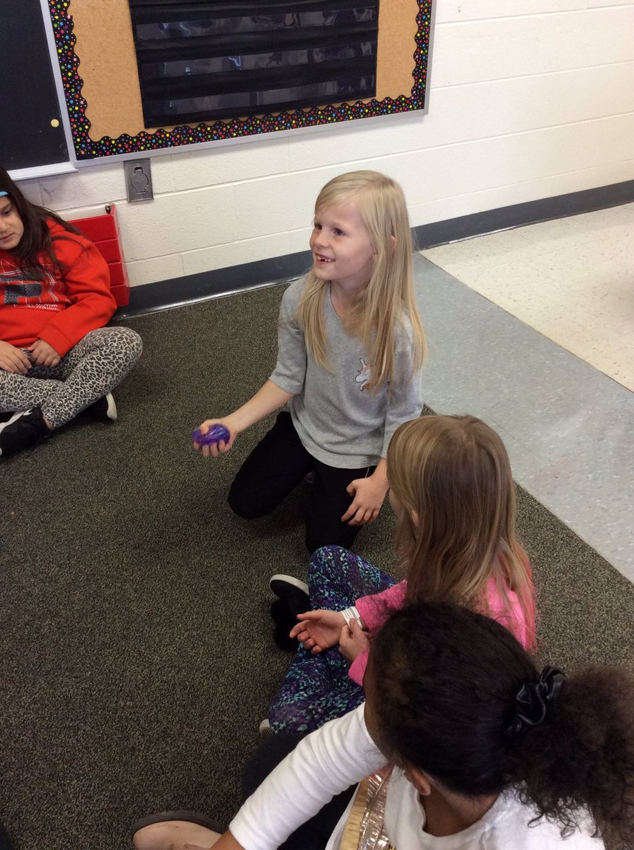 FeereLaura's tweet photo. 2A is learning about flexible thinking. Today we explored “rock brain” and “super flex” thinking. https://t.co/kxMIhm1QZ5