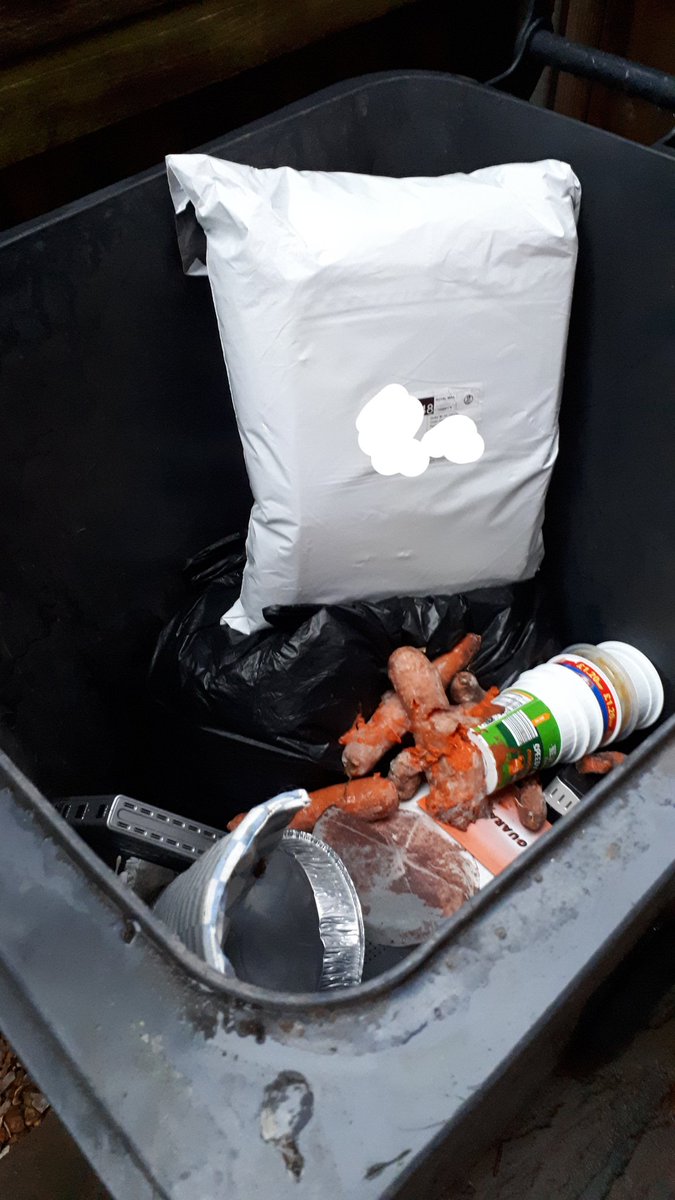 AB_DT18's tweet photo. Disgusting level of respect from @PostOffice today. Leaving my parcel in a used wheelie bin. https://t.co/4lXTU0sZCX