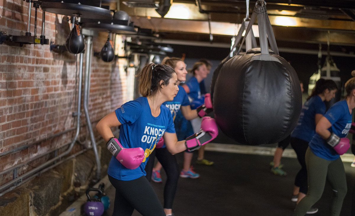 CFLifestyle's tweet photo. Only 4 days left until #KnockOutCF in Boston! Join us Thursday Nov 14th @everybodyfights and workout for a great cause - helping ppl with #cysticfibrosis live stronger. Register today at https://t.co/xPaCDMZAym https://t.co/lsIXjKJyWo