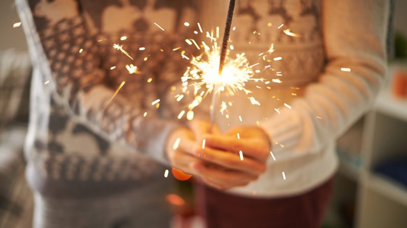Niagara4Therapy's tweet photo. Don’t forget it’s guys Fawkes night tonight! We hope you enjoy some spectacular sights whilst staying safe. Here are some top tips for a safe event: https://t.co/Ww9qDUw7Wy https://t.co/bAZuRo2qEL