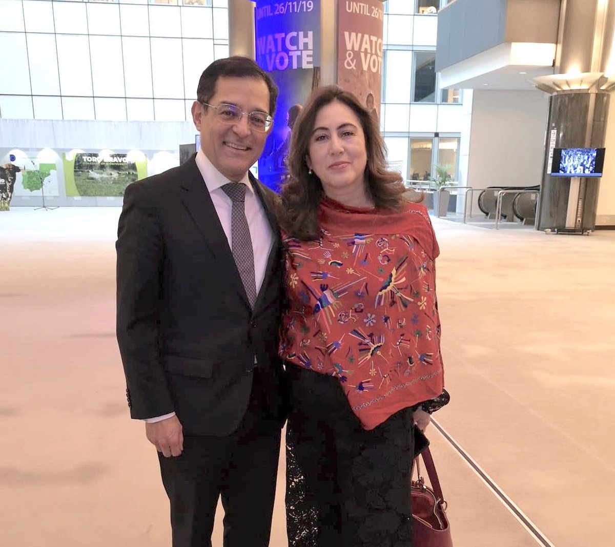 Grato saludar a la viceministra María del Carmen Almendras en el <a href="/Europarl_ES/">Parlamento Europeo en España</a>. #México y #Bolivia trabajamos juntos en favor del fortalecimiento de la cooperación birregional #CELAC-UE.