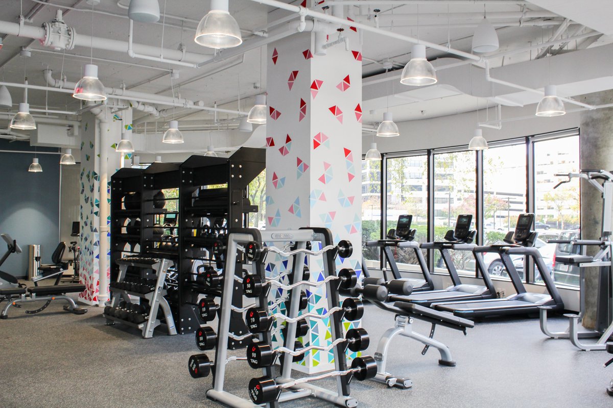 SpectrumIncGC's tweet photo. 8200 Greensboro's fitness center takes today's #TransformationTuesday spotlight. The limited area turned into a contemporary, inviting space filled with state-of-the-art cardio &amp; strength equipment. New Year's resolutions are starting early over at Greensboro Park! https://t.co/m7WXe79hAV