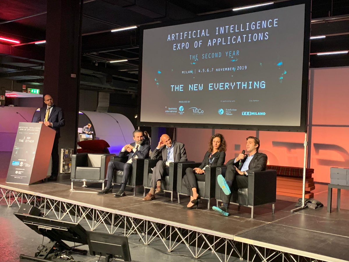 BIweb's tweet photo. “La globalizzazione ha rivoluzionato il #retail fisico e digitale #logistica e #supplychain assumono un ruolo centrale nel soddisfare le esigenze #phygital dei clienti”. Sul palco di #InTail ad @AIXAmilano ci si confronta su nuove visioni di #IntelligentRetail. #AIXA2019 https://t.co/JXmCr6i5rA