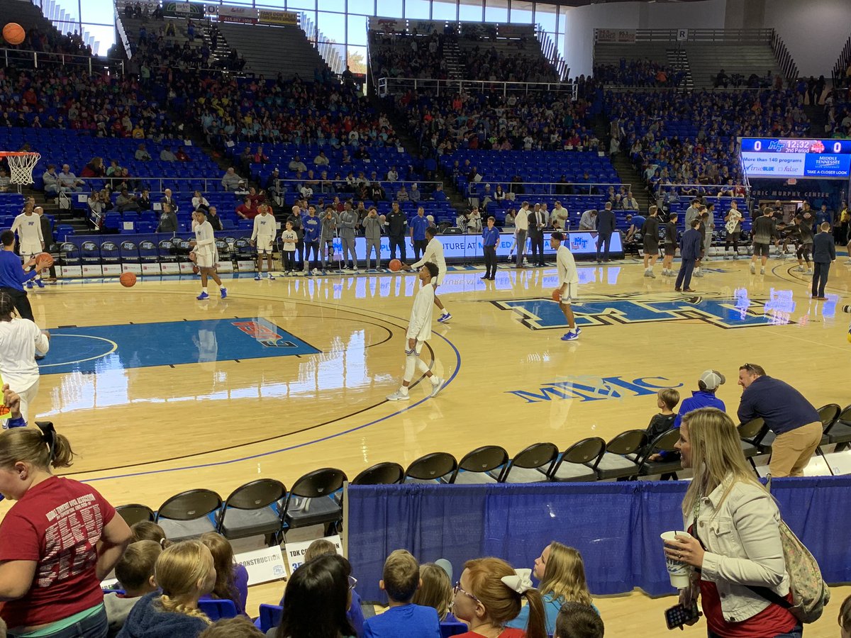 holt_RHS_MathIn's tweet image. Go Blue Raiders! 5th grade field trip fun!! @LES_Panthers