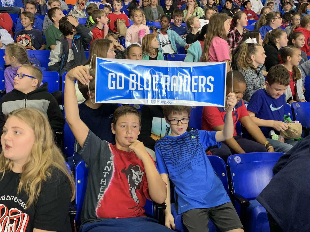 holt_RHS_MathIn's tweet image. Go Blue Raiders! 5th grade field trip fun!! @LES_Panthers