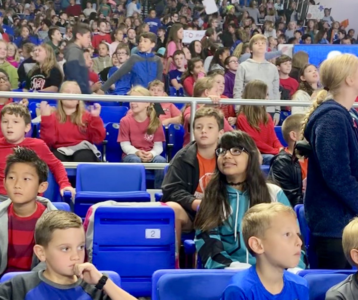 holt_RHS_MathIn's tweet image. Go Blue Raiders! 5th grade field trip fun!! @LES_Panthers