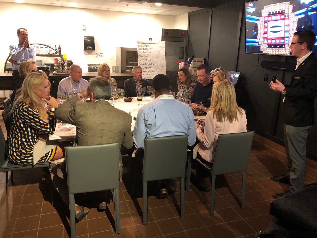 TheFlexTG's tweet photo. Thank you to all the healthcare executives who were able to join us for a wonderful night of food, wine, and a healthcare infused version of the classic game show, “Press Your Luck." #CHIME19 #chime #healthcare #healthcareIT https://t.co/5QDTkb0yvU