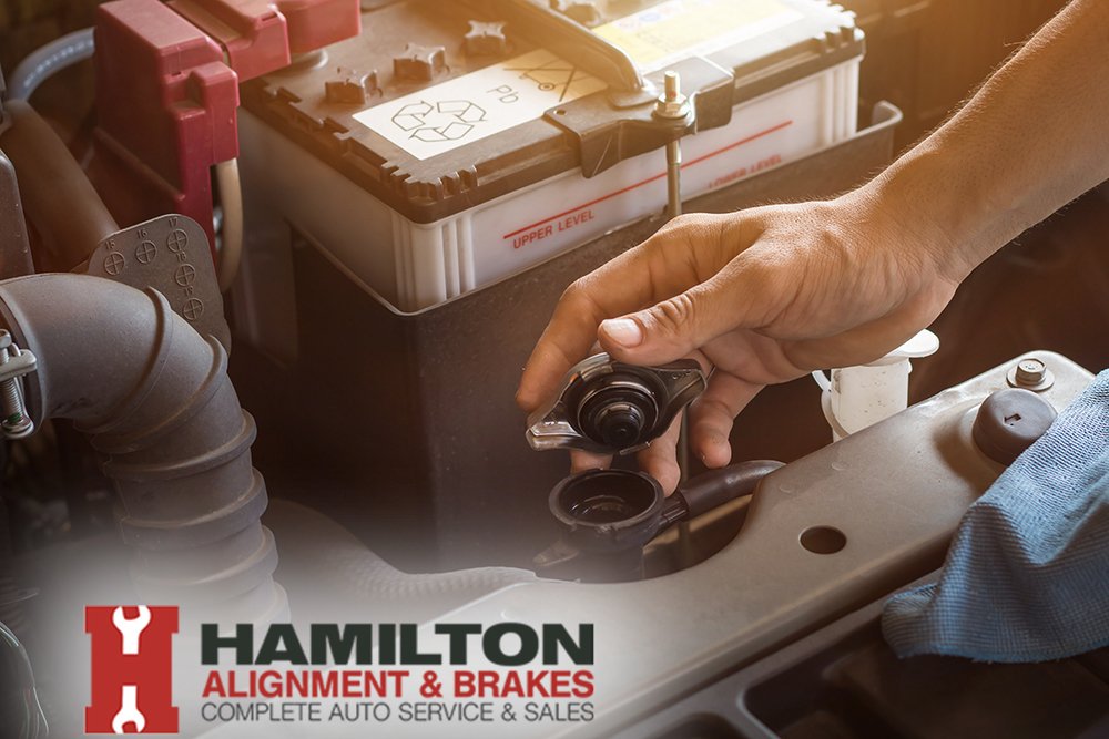 habauto's tweet photo. When is the last time that you checked your #RadiatorFluid?
Here are some signs that you may need a #RadFlush:
Overheating
Coolant leaking
Grinding or knocking engine noise
Visible debris in your coolant
An odd smell coming from your engine
Steam coming out from your hood https://t.co/WtM97eRzOJ