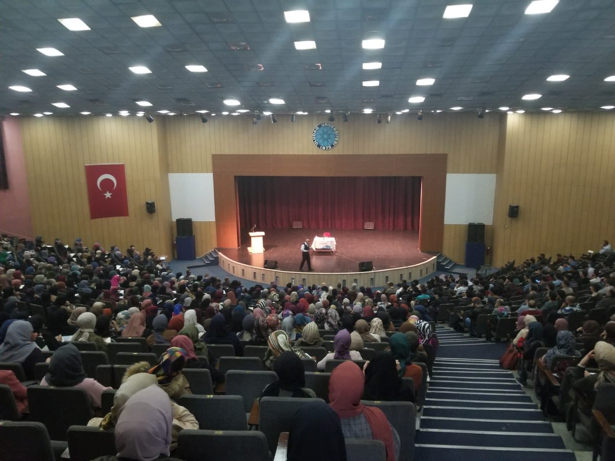 UMET571's tweet photo. @ihsanfazlioglu hocamız başta olmak üzere konferansımıza teşrif eden herkese teşekkür ederiz.Bir sonraki programımızda görüşmek dileğiyle... https://t.co/xtSU4seuiA