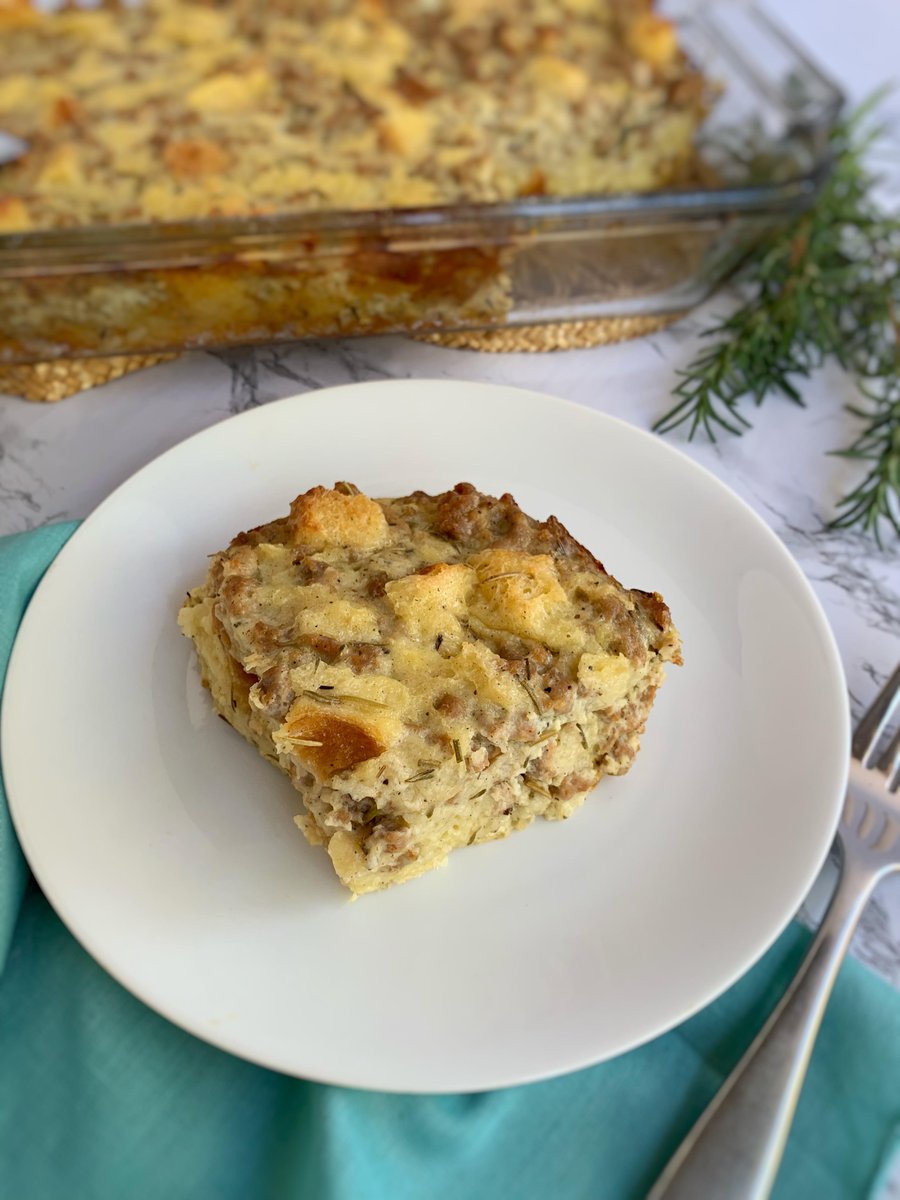 RedFermentedGrp's tweet photo. This overnight breakfast casserole makes your morning a breeze! Sourdough, sausage, herbs, and cheese give it amazing flavor! #breakfast #brunch https://t.co/j1drgunGcu https://t.co/GT5ykrGPvK