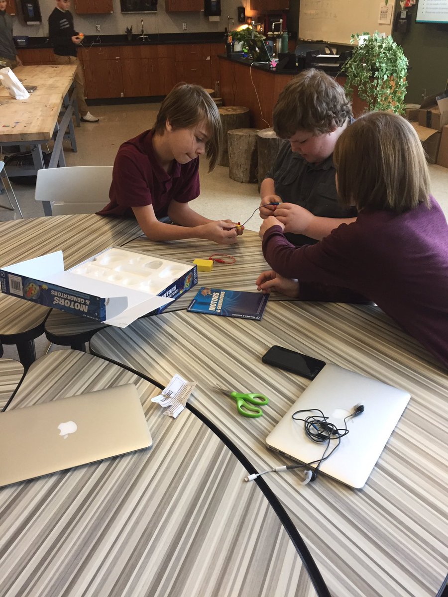 KKeriazes's tweet photo. Exploring motors and generators today @GIMiddleSchool in #GISAscience8! https://t.co/YCNajz79GJ