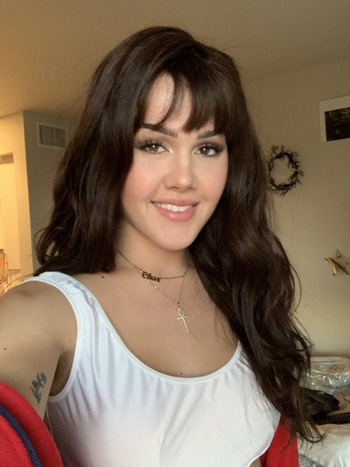 1 week on HRT 🤪 https://t.co/zTBKiYqMDZ