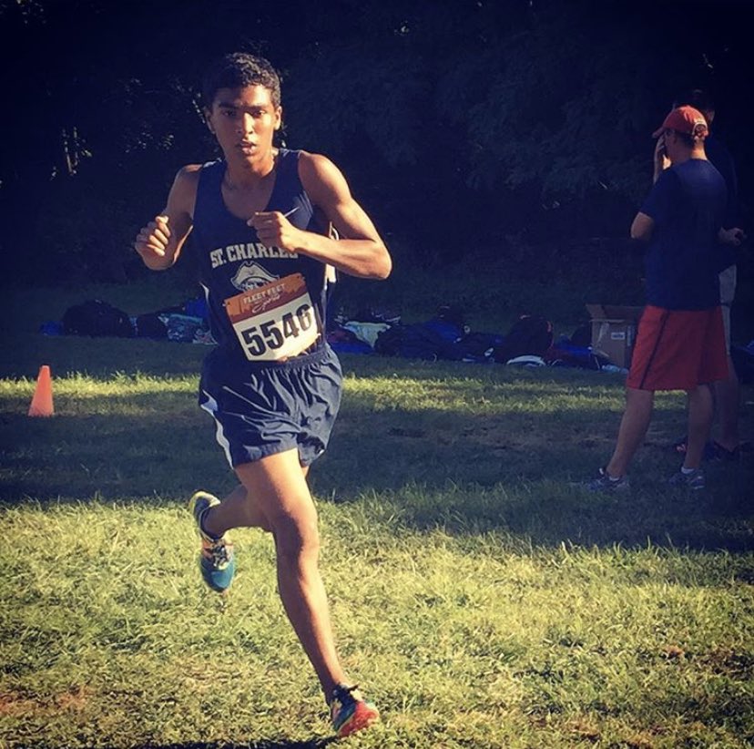 schspiratesXC's tweet photo. It is with a heavy heart we inform that one of our beloved alumni from St Charles High School, Stephon Abron, passed away yesterday, November 4th. Our prayers from the team and school community go out to his friends and family. Fly high Stephon🙌🏽❤️ https://t.co/DCmwRPAEvN