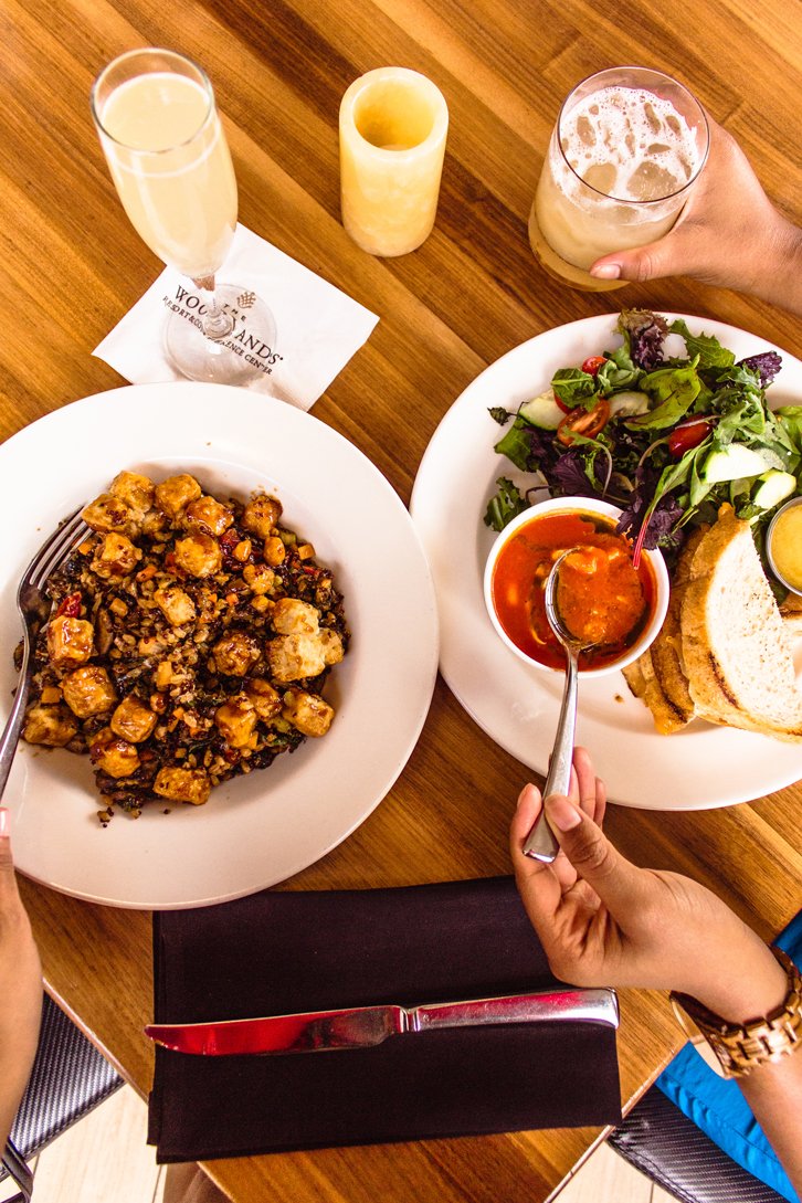 woodlandresort's tweet photo. Warm up in the Lakeside Bistro, with a cup of Tomato Soup and our delicious Ancient Grain Bowl.
#visitwoodlands #hellowoodlands #woodlandsfoodies #houstonfoodies #foodiesofinstagram #fallvibes https://t.co/PrgOXOjhKA