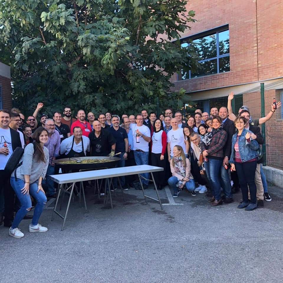 Adec_clarinete's tweet photo. Algunos recuerdos del VIII CONGRESO NACIONAL DE CLARINETE TORRENT 2019!!!!!
Grandes momentos vividos......#torrent #clarinet #congreso #orquesta #banda #uniomusical #SOCIETATMUSICAL #FSMCV #conservatori #galbis https://t.co/MeRI2RpO78