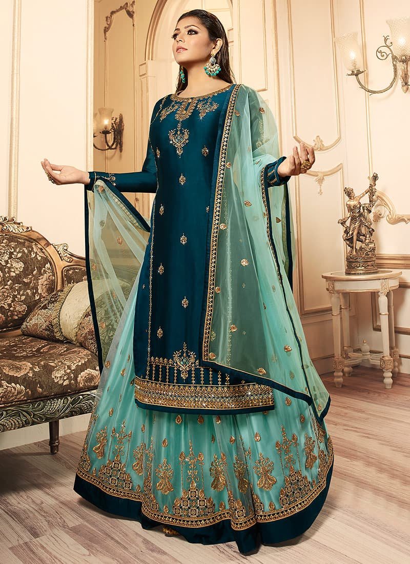 Styledevoffici1's tweet photo. Teal and Aqua Embroidered Lehenga/ Straight Suit
https://t.co/dRhycm9qid
#gownstitching #gownsaree #gownsgalore #anarkalisuit #anarkalisuits #anarkali #anarkalidress #bridalwear #designer #wedding #desistyle #ethnicfashion #ethnicstyle #ethnicwear #impressedcollection #styledev https://t.co/paGzwzaUaq