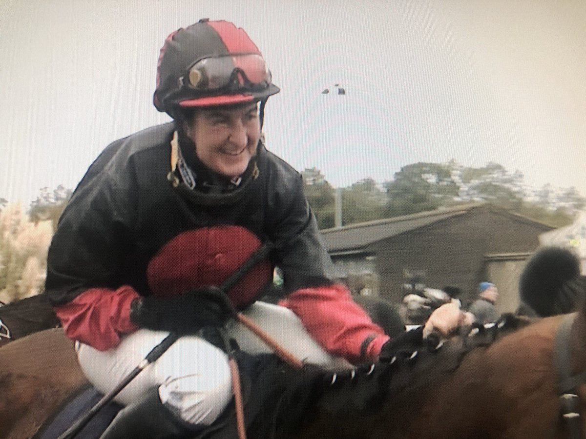 amajox's tweet photo. Congrats @amajox #champ @SerenaBrothert2 wins @Southwell_Races #Restive @MickApplebyUK #easily #topjock🏆👏👌Thoughts w @jomason90 #crashingfall reported up 🙏🤞 https://t.co/LNVvl7C8OX