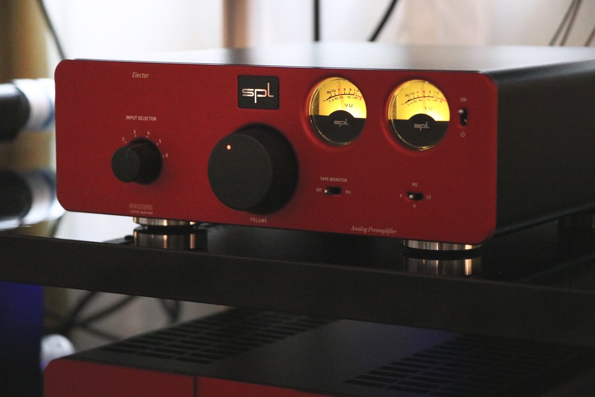 splhifi's tweet photo. SPL Professional Fidelity series at the #AnalogForum in Krefeld, Germany 🇩🇪
Premiering at the event 👉 the brand-new #splElector #Analog #Preamp 
Get further information about the device at the product site 👉 https://t.co/flM4jyW34n

#splProfessionalFidelity 🎶 https://t.co/jvuZcnJACv