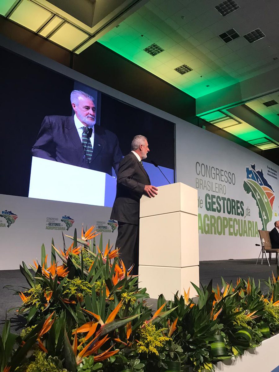 portalcnm's tweet photo. @CarlosMelles , do @sebrae "Tudo passa pela gestão e, por isso, esse Congresso é tão importante para todos nós. Sebrae tem excelência em gestão, prestamos assistência técnica e rural e estamos pensando no Brasil do futuro, que vai exigir muito trabalho" #CBGA2019 #CBGAP2019 https://t.co/5vtrqAJoIW