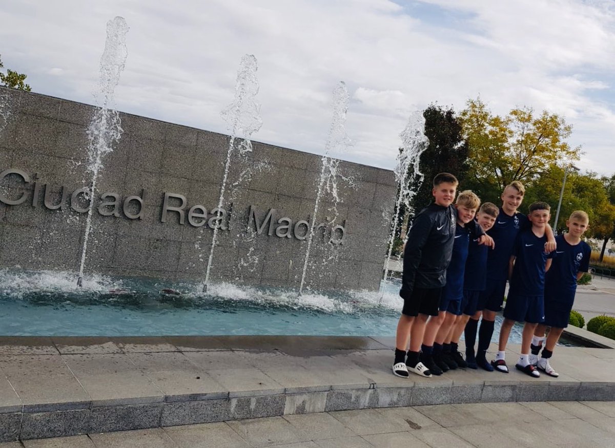 Clare Lee tweet media