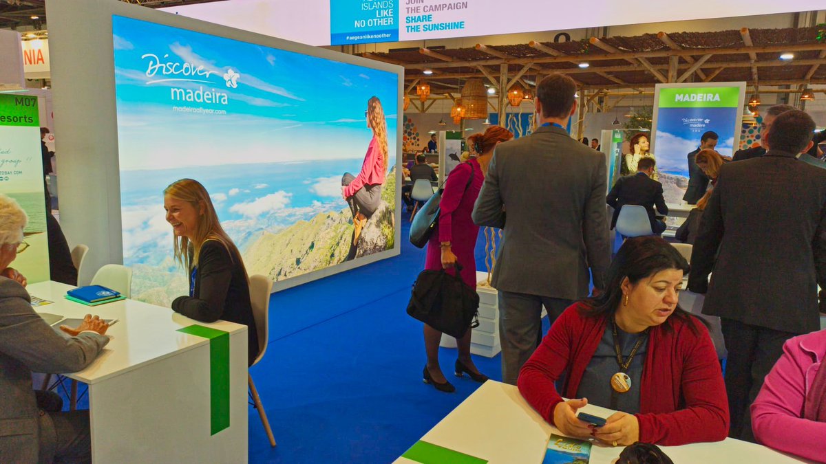promotourist's tweet photo. Segundo día en la WTM London con una agenda llena de encuentros interesantes y siguiendo de cerca a nuestros partners en la feria. Israel y su Cities Break patrocina el punto de información. #WTMLNDN #tourismtrade https://t.co/bRaAp1DKSw