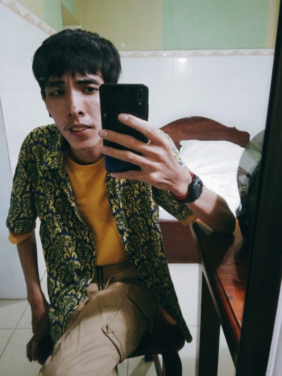 Tank01671658's tweet photo. ឯកាឡើងស្វិតក្ដរហើយ🤔អាយុ23ហើយមេនទិចទេល្មមជួបគូនឹងគេហើយអាស្វិត😂មិនចេះញ៉ែគេទេបើតាមឆាតលះបង់អស់ហើយ😂😁kps https://t.co/r50cw2Fg2Q