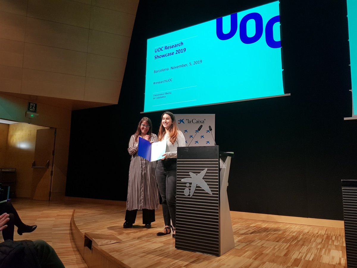 GuybrushTweet's tweet photo. Cristina Bustos just won the price for social transformation at #researchUOC @CoSIN3_UOC @AgataLapedriza https://t.co/SpvSl9IMRT
