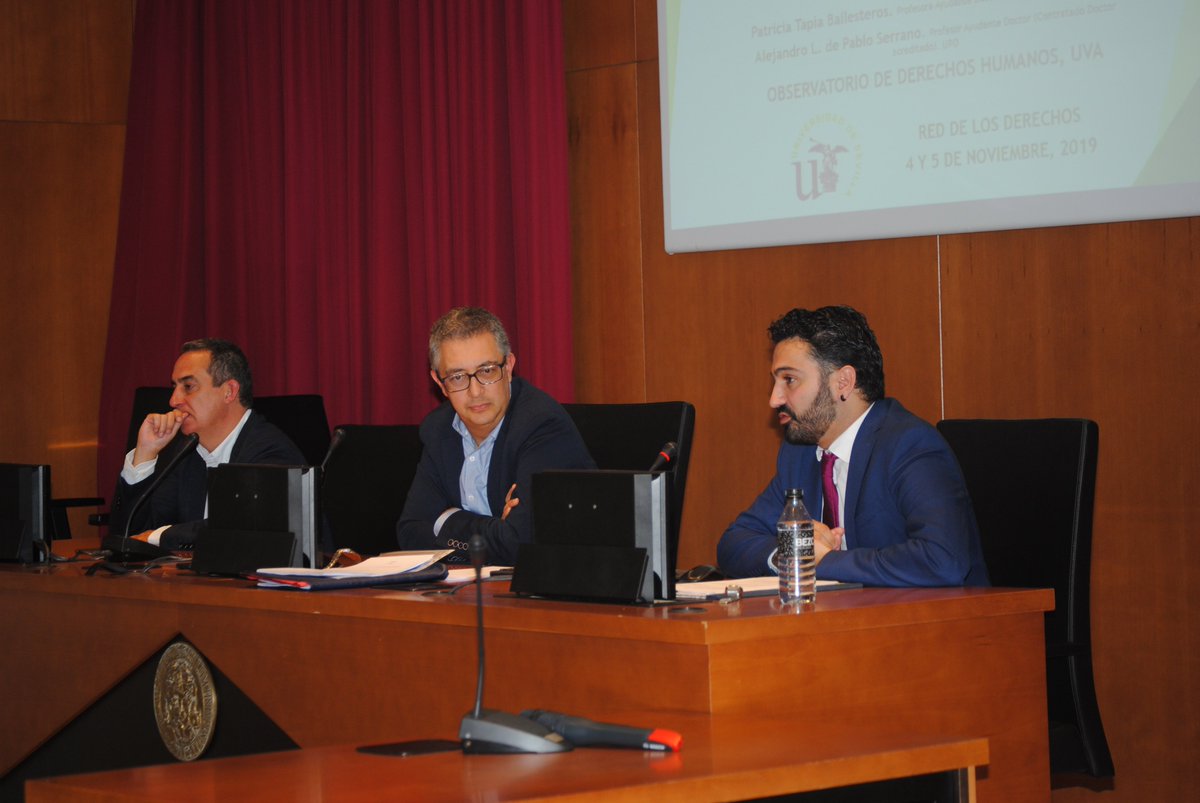 Red_HURIAGE's tweet photo. Alejandro L. de Pablo Serrano expone la ponencia 'La aplicación de los tribunales españoles de los estándares internacionales en materia de discurso del odio', realizada con Patricia Tapia Ballesteros (@OdhUVa).
#VICongresoDDHH https://t.co/K2XCXCSJJh