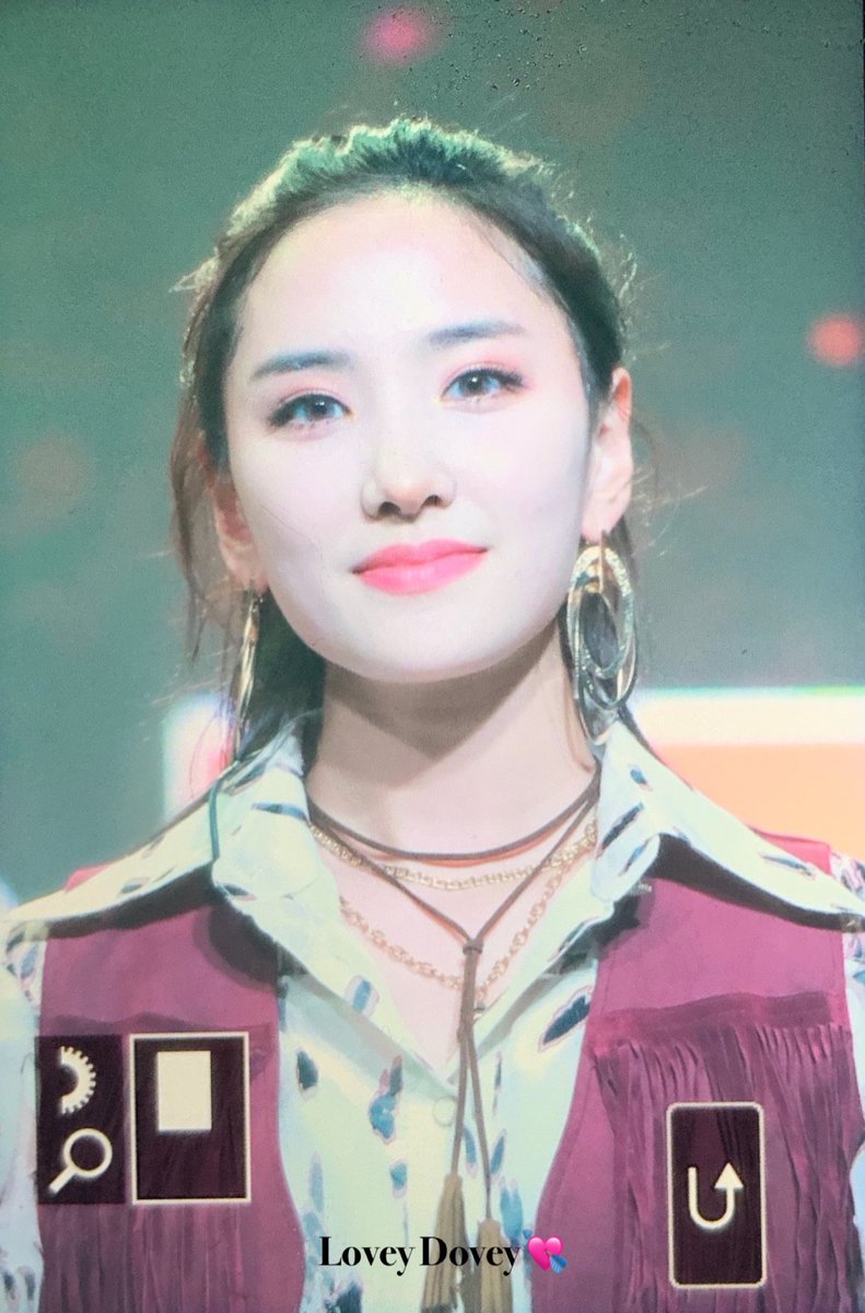 loveydovey527's tweet photo. 191105 BE! 쇼케이스 프리뷰
말랑깜직겸댕이 땜에 내가 못산다 못살아😤
#밴디트 #BVNDIT #시명 #SIMYEONG #Dumb
@BVNDIT_official https://t.co/gmnHIw8Exh