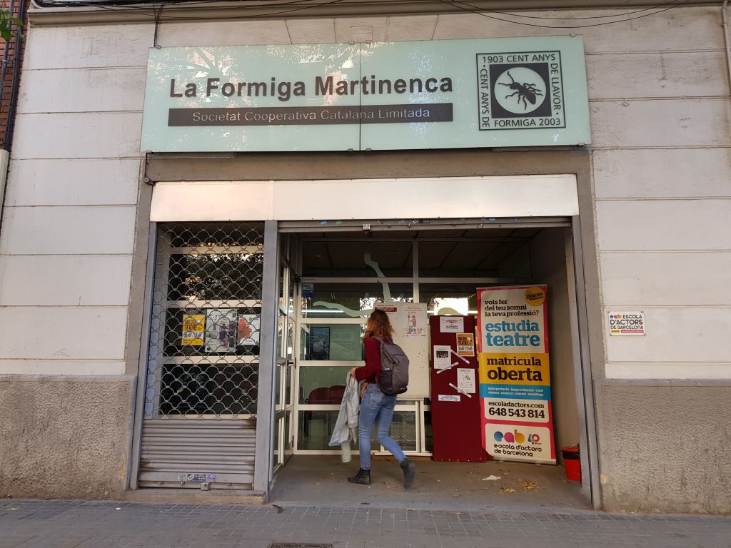 Districte de Sant Martí (@bcn_santmarti) on Twitter photo 👌 Tot a punt per la gala de lliurament dels #PremisSantMartí! 🏆🏅
⏰ Dilluns 11/11, a les 18.00 h
📍 Institut Moisès Broggi
🎤 Amb la intervenció artística de <a href="/ImproAcatomba/">IMPRO ACATOMBA</a>, vinculats a l'<a href="/escoladactors/">escola d'actors bcn</a> amb seu a La Formiga Martinenca.
ℹ Detalls: ow.ly/Ehll50wXlwX 👌 Tot a punt per la gala de lliurament dels #PremisSantMartí! 🏆🏅
⏰ Dilluns 11/11, a les 18.00 h
📍 Institut Moisès Broggi
🎤 Amb la intervenció artística de <a href="/ImproAcatomba/">IMPRO ACATOMBA</a>, vinculats a l'<a href="/escoladactors/">escola d'actors bcn</a> amb seu a La Formiga Martinenca.
ℹ Detalls: ow.ly/Ehll50wXlwX