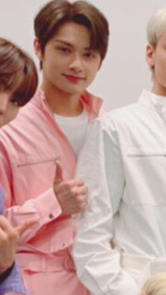 svt96liners's tweet photo. 96liners wearing jumper suit (2019)
#96liners #HOSHI #호시 #JUN #준 #WOOZI #우지 #WONWOO #원우 #SEVENTEEN #세븐틴 https://t.co/h6yUpzriWm