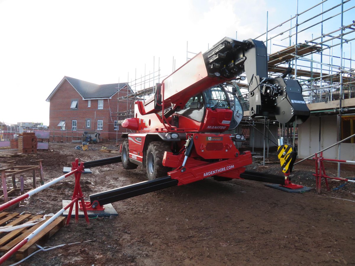 ArdentHire's tweet photo. Our @manitou Rotos are used for different housing projects. Click here for our full range👉https://t.co/adAASJqWi4 #ardenthire #planthire #business #construction #vehicle #machinery #rototelehandler #heavymachinery #telehandler Please retweet and follow!! https://t.co/YEcYJO9Txf