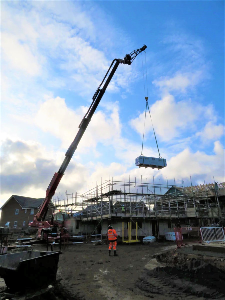 ArdentHire's tweet photo. Our @manitou Rotos are used for different housing projects. Click here for our full range👉https://t.co/adAASJqWi4 #ardenthire #planthire #business #construction #vehicle #machinery #rototelehandler #heavymachinery #telehandler Please retweet and follow!! https://t.co/YEcYJO9Txf