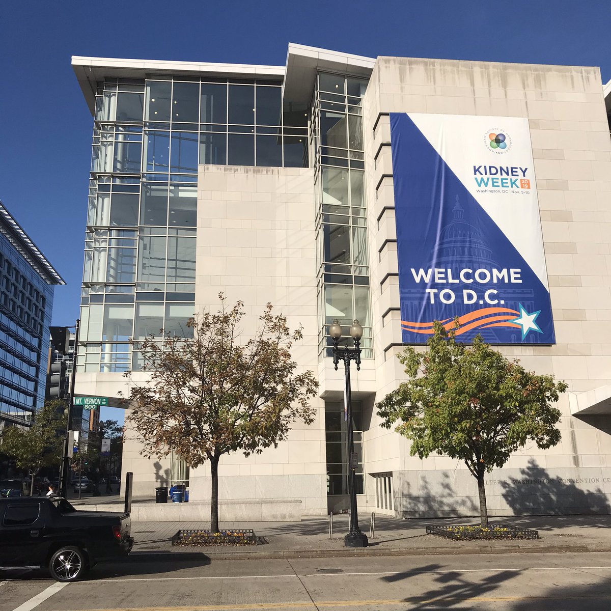 zcahill43's tweet photo. Welcome to DC #kidneydocs of the world! Apologies in advance to any followers who don’t know what the loop of henle is, it’s #kidneywk and that means kidney content all the time. https://t.co/POBWF0ry8p