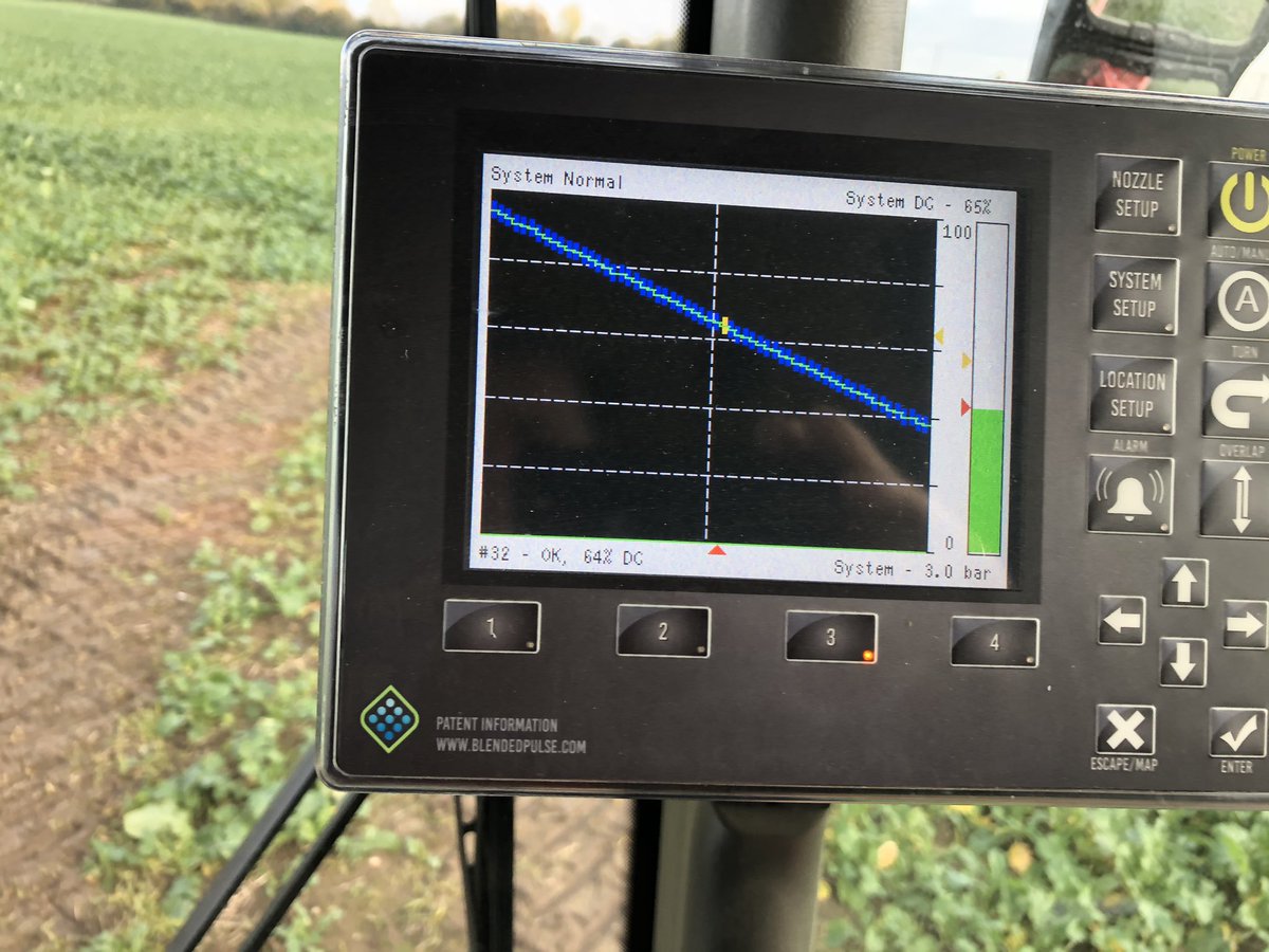 thewoodsey77's tweet photo. Residual herbicides. 1 of main reasons the Ag Industry needs to back #pwm precision application. Not only can I manipulate droplet size but turn compensation helps with #pointsourcepollution. No overdosing on sweeping bends next to watercourse. @Batemansprayers @SouthernWater https://t.co/QhPZ6ihIDZ