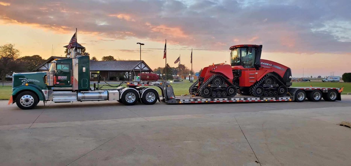 It’s a beautiful morning in central Illinois! Our driver, Bob is heading out with a good looking load today!