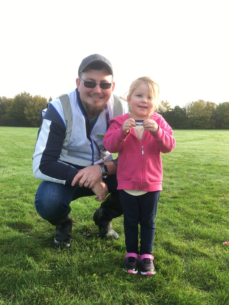 “Josie turned 4 last Saturday and today was her first junior parkrun at Hawkwell junior parkrun 👏 She had a smile the whole way round and it was an absolute delight. This is what gets us volunteers out of bed on a Sunday morning.” 💬 Lisa #loveparkrun