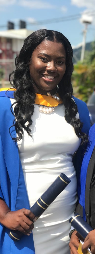 Roneque_'s tweet photo. #November3 #Graduation2019 #ClassOf2019 #UTECH #COBAM #SOBA 👩🏾🎓💃🏾🍾😂 https://t.co/dMyMfLJCxR