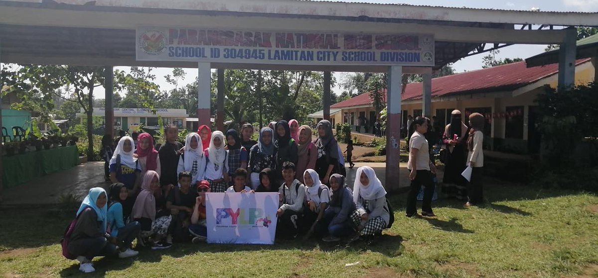 pylp1619's tweet photo. PYLP ALumni took the roadshow to Basilan Province!  APPLY NOW!  New deadline is November 15. @ECAatState #pylp17 #pylp #USPHYouthExchange #ILEadForMindaNOW https://t.co/caoYy3iq1T